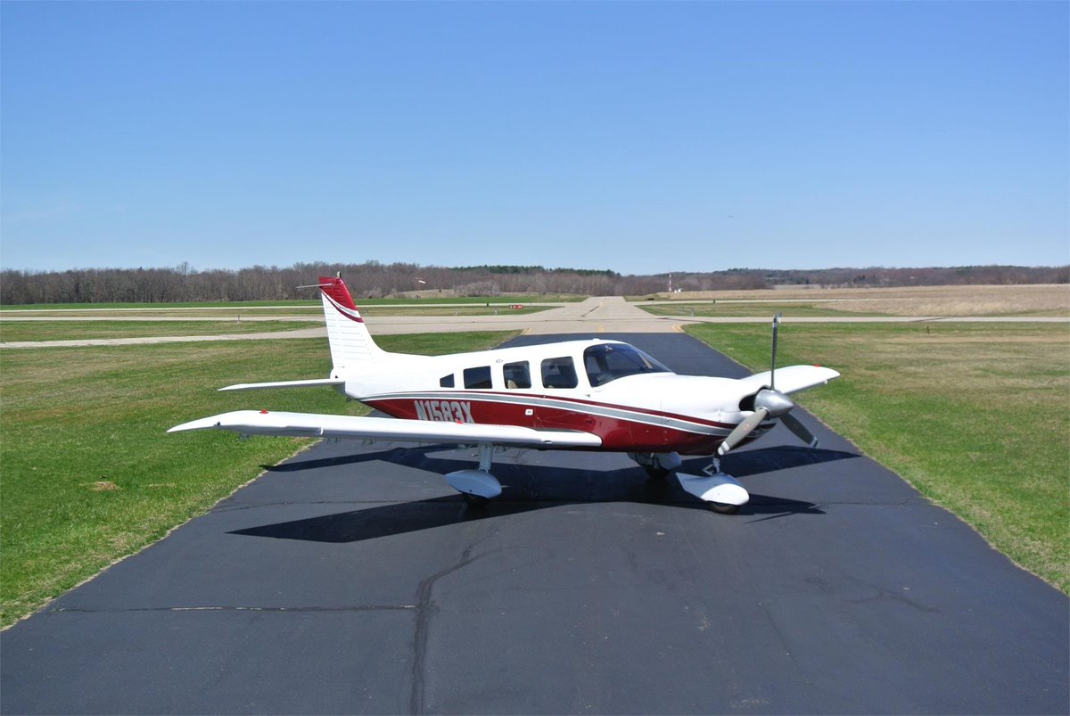 Featured #Aircraft | 1975 #Piper Cherokee 6-300 | One of the nicest Cherokee 6's out there! Beautiful cosmetics, low engine hours, and a nice avionics group make this an incredibly capable #airplane! See details here, aircraftsales.us/?p=45205 #AircraftSalesUS #AvGeek #Pilot #Fly