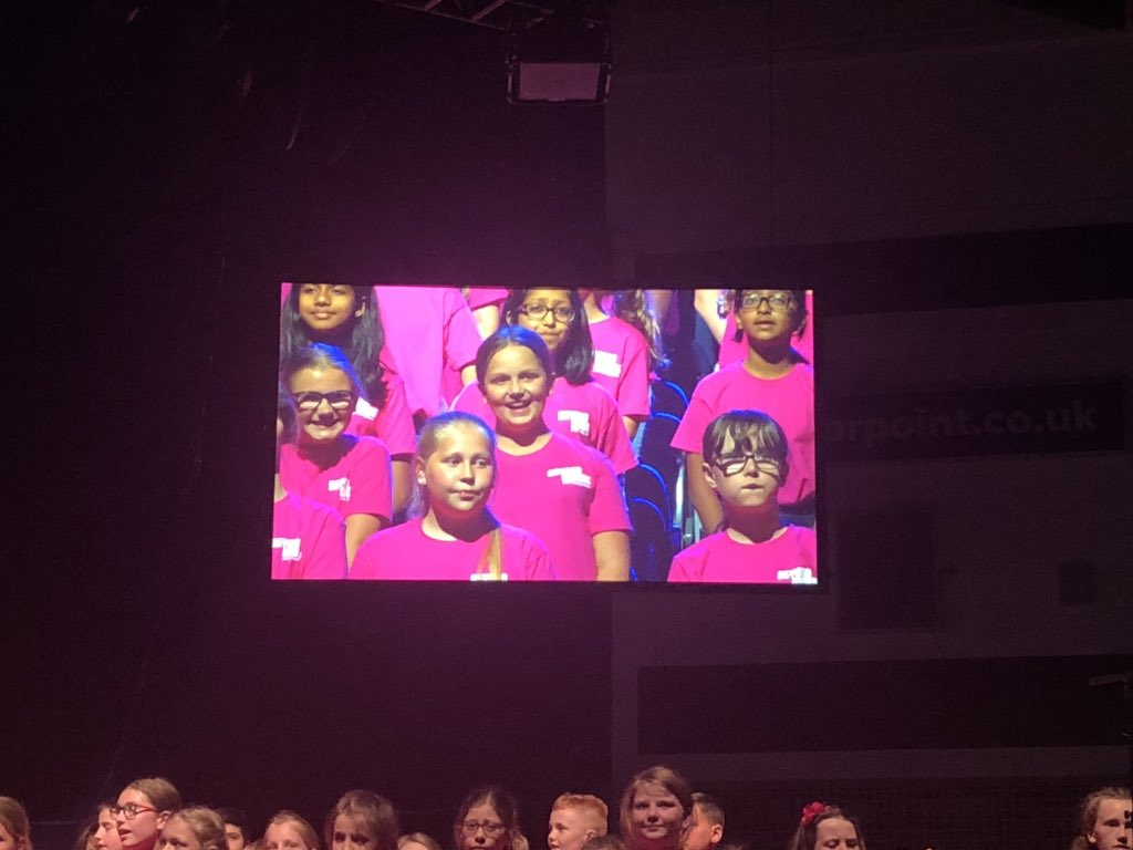 NantYParcSchool's tweet image. Amazing performance by our choir @BeyondWordsHTRN in the Motorpoint Arena #HitTheRightNote #simplythebest
