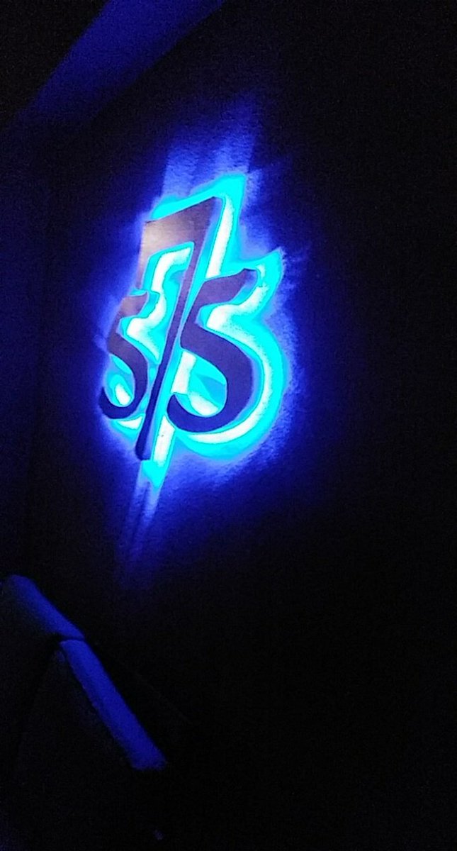 Jessica_V27's tweet photo. My roots 575 all day https://t.co/bAWHpSeCCG
