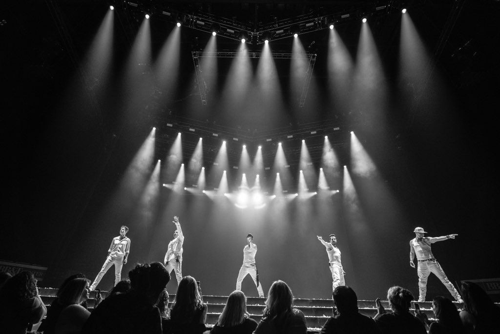 To the 600,000 (!!!) of you for bringing so much #BHLove to the #MixtapeTour, for dancing and singing your ❤️❤️❤️ out, and for sharing this incredible journey with us, we thank you. 📷: <a href="/mjambriz/">mjambriz</a>