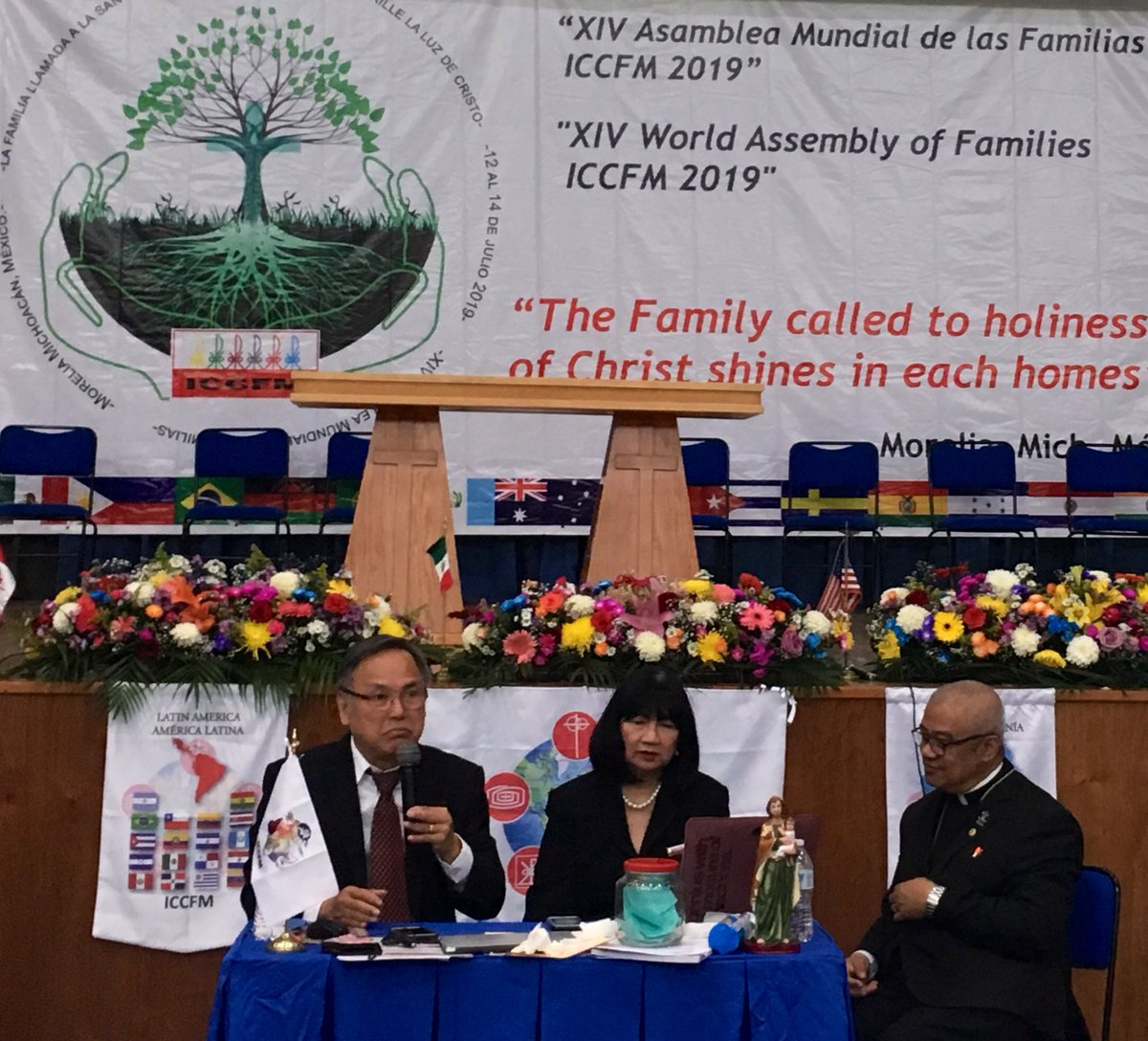 MfcZona's tweet photo. Comienza la XVIII Asamblea General de la #CIMFC - #ICCFM . Elección de los nuevos Presidentes Mundiales, Pip y Wilma Encina de #Filipinas @vaticannews_es @ObserVaticano @Pontifex_es
@LaityFamilyLife https://t.co/jxrZdOpbAm