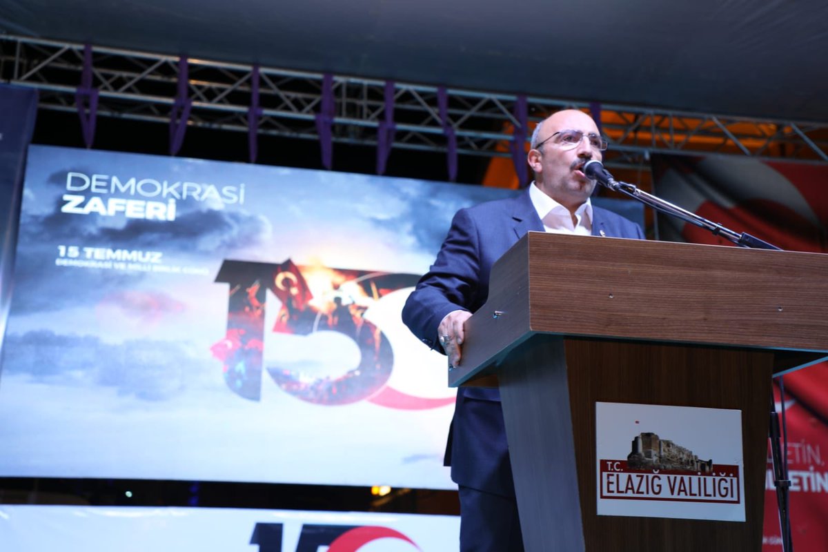 ejderacikkapi's tweet photo. Hain darbeci Fetö alçağına ve onurunu 1 Dolara satanlara karşı, milletimizle beraber
#15Temmuz Zaferinin ruhunu, şuurunu ilelebet yaşatacağız...
Bu şuurla 3.Yılında 15 Temmuz Demokrasi meydanındaydık...
Hemşehrilerimizle buluştuk... 
#Unutmadık
#Unutmayacağız
#Unutturmayacağız https://t.co/5bHMttUa4t
