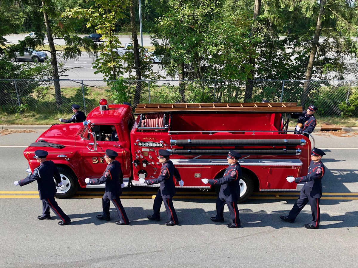 Surrey Fire Fighters tweet media