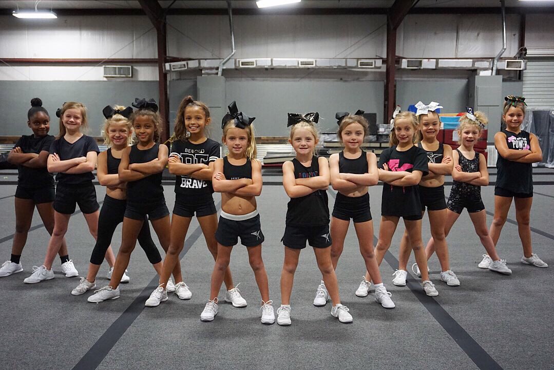 The Avalanche has their new routines for the 20th season! YETI or not, HERE WE COME! Let’s put in the work, family! ❄️🥶 #1FA2EIM #avalanche #cheerfx #blackice #arcticrush #ladyfrost #miniblizzards