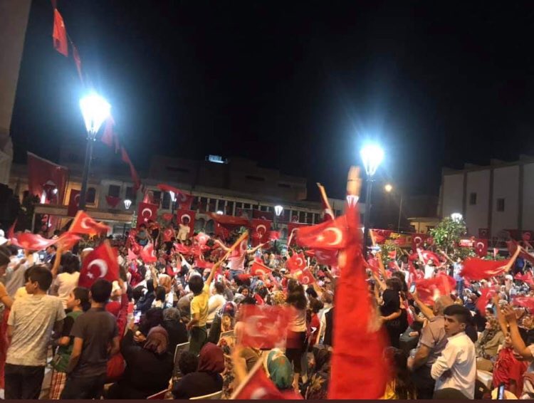 tugvanizip's tweet photo. #15TEMMUZDESTANI 
Unutmadık
Unutmayacağız
Unutturmayacağız...

#15TEMMUZDESTANI Anma programında  @tugvanizip olarak  ilk günkü aşk ile yine meydanlardayız. https://t.co/mLWGFzmajH