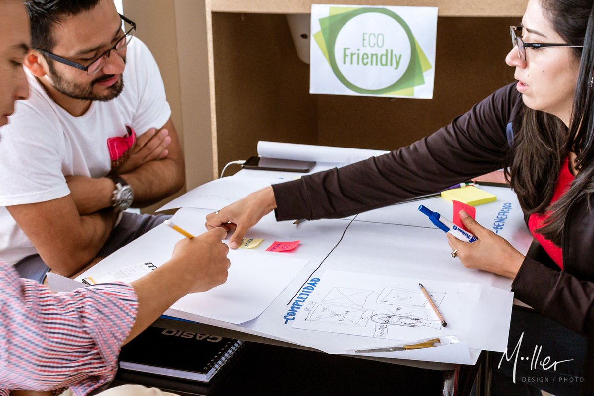 mullercardenas's tweet photo. Así transcurrió el taller de "Prototipado y Validación" en el #disruptChallenge Fintech Edition ayer en Guayaquil.
#taller #evento #innovacion #fintech #guayaquil #proyectos @disruptchalleng
Fotos de @stefiemc - parte 4 https://t.co/X3cpx2hkcn