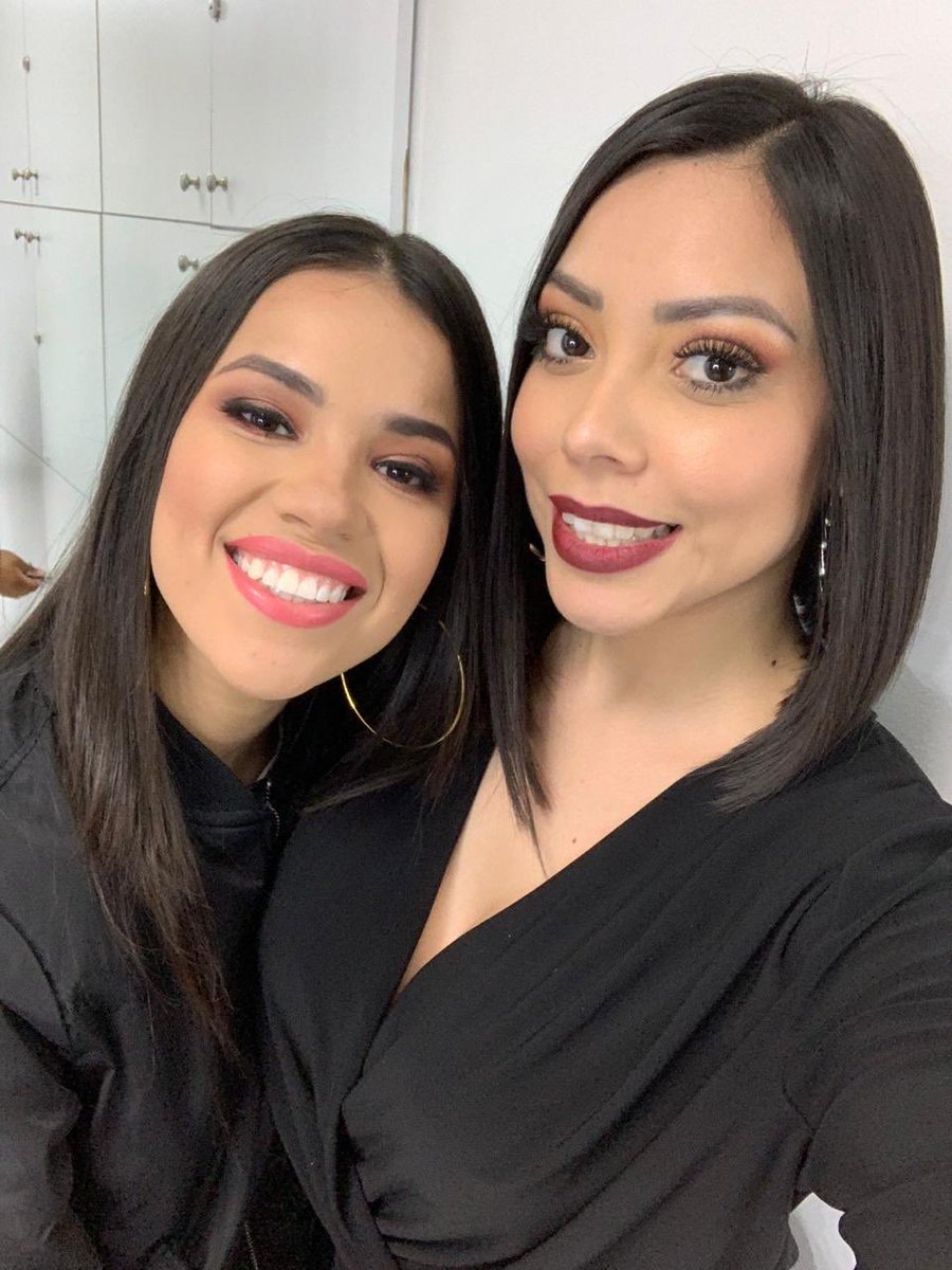 SilviaZepedaMx's tweet photo. Hace un año Dios me dio la dicha de conocerte 💖 😭❤ fui en busca de un sueño y Dios también me regalo una tía ✨ te amo y aquí estaré cuando necesites ❣ sin importar la distancia 📍 estás en mi corazón att: la ardilla voladora🐿 ¡SE PASÓ!
#felizcumpleaños #daliaduarte https://t.co/vldBaJPrqL