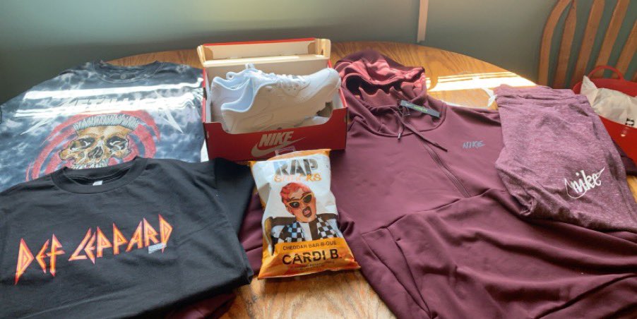 _adups's tweet photo. I am so beyond blessed, my bf loves me😭👏🏻🔥💘 https://t.co/pskcW1ltCy