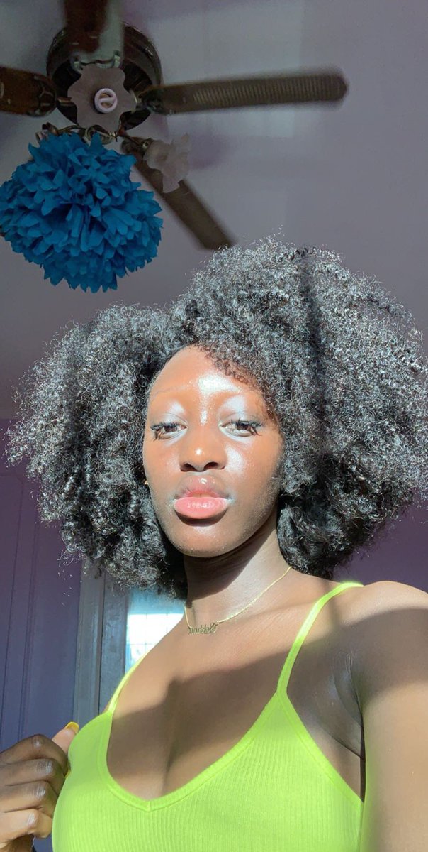 sokhnafall_'s tweet photo. Hi everyone! My name is Sokhna Fall 💁🏽♀️, and I am an incoming freshman Criminology major, Broadcast Journalism minor from Queens, New York by way of Dakar, Senegal 🇸🇳. I’m very excited to meet you all in August✌🏾💙❤️ #HU23 #WhoDatBe #MOTMLastDayofSummer @MeccaModel https://t.co/7u8xjkRoEo