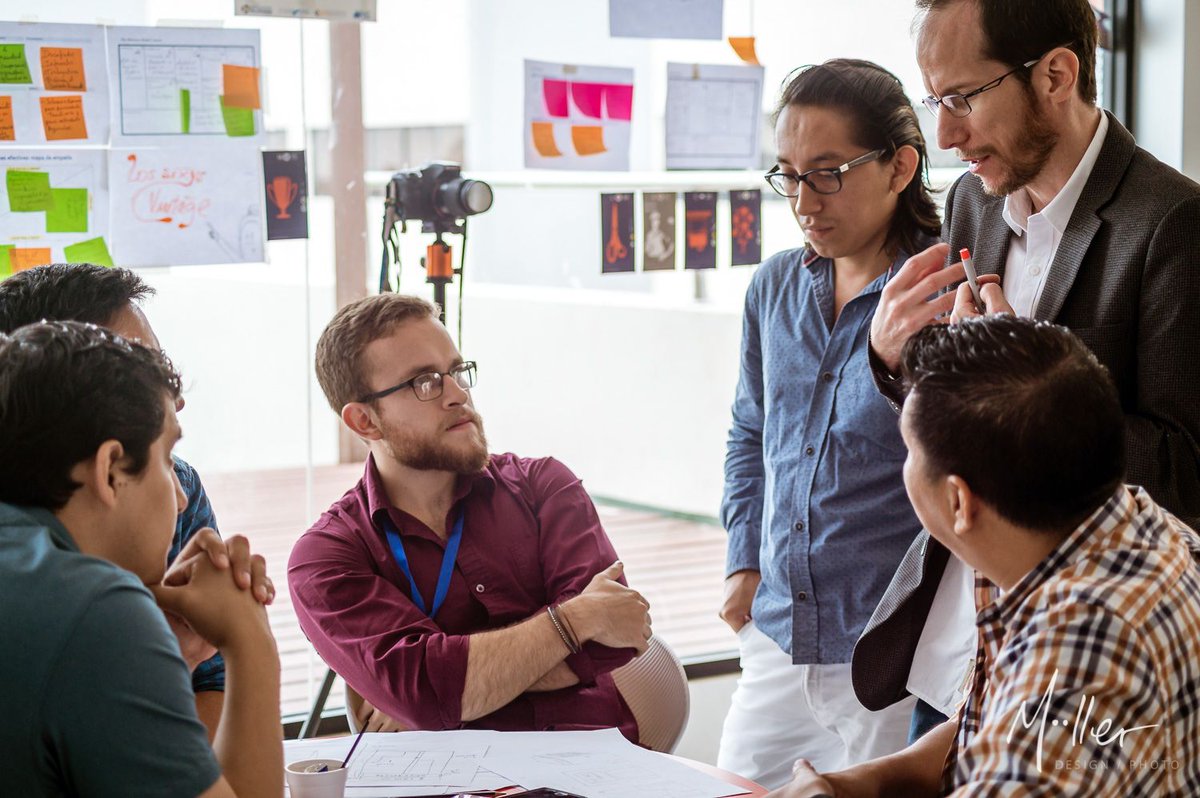 mullercardenas's tweet photo. Así transcurrió el taller de "Prototipado y Validación" en el #disruptChallenge Fintech Edition ayer en Guayaquil.
#taller #evento #innovacion #fintech #guayaquil #proyectos @disruptchalleng
Fotos de @stefiemc - parte 5 https://t.co/7isR1Vh9Ay