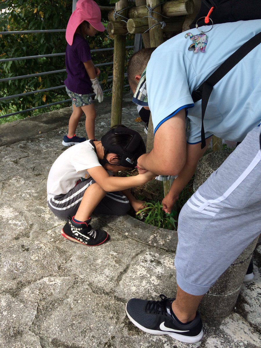 ハートライン沖縄児童デイサービス こんにちは 先日 南風原通り会の地域清掃活動に児童も一緒に初めて参加しました 暑い中沢山のゴミを拾いました ご褒美に飲み物頂いて 戻ってかき氷も食べ 満足しました