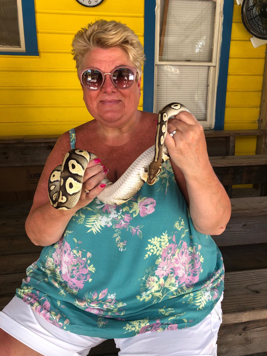 MsATriplett's tweet photo. My version of a zoo! #pettingzoo#teacherholdingsnake#HFSummerSelfieChallenge#hfemiway https://t.co/SaDCiTxMOe