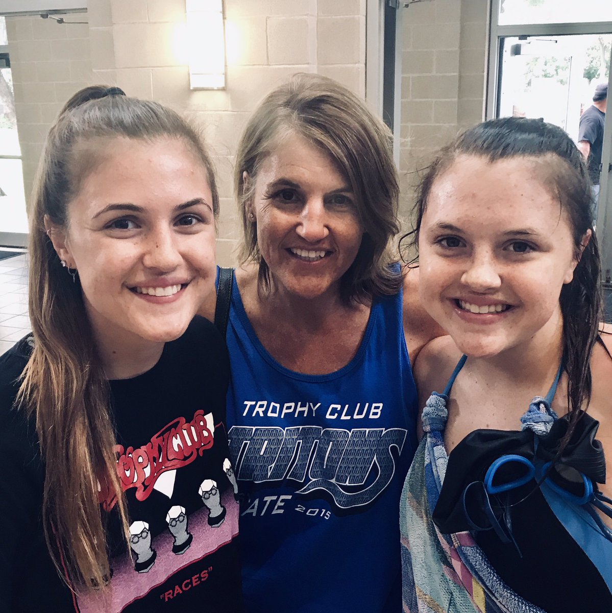 mojo4joyce's tweet photo. Mad/Tess &amp; their peeps/students won multiple BLING at Regionals &amp; are onward to State to earn some hardware &amp; points for TCTritons 💜😎 ...and evidence of what I found when I told D to get outta the bread 🍞🙄🤦🏻‍♀️
#LVSummerSelfie, #LVPKMonsters, #seriouslywonderaboutteens https://t.co/WCcSUtVa6J
