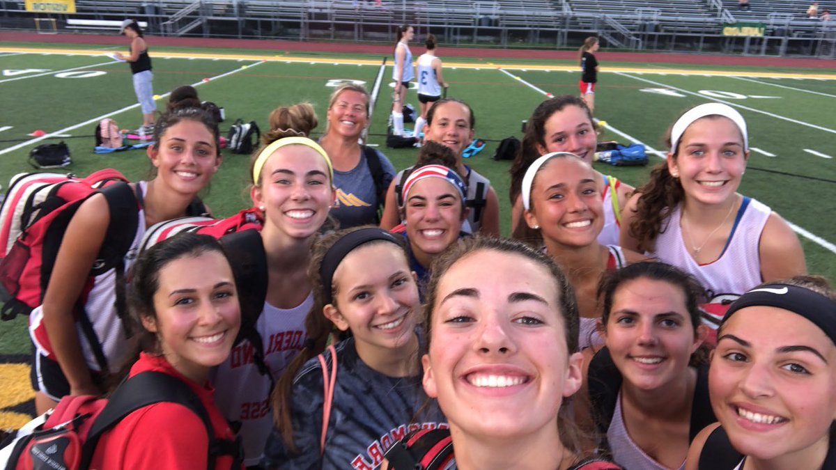 GuilderlandFH's tweet photo. Team faced tougher competition tonight but powered through! 😎💪🏼Still undefeated (6-0) at the HV league 🔥🔥🍕🍕#gigis #gflock https://t.co/q8ywGpA9V0