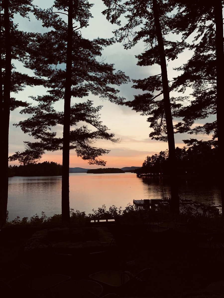 Maine might be one of the most beautiful places in the summer in America.  Especially on the lake.  Heaven.