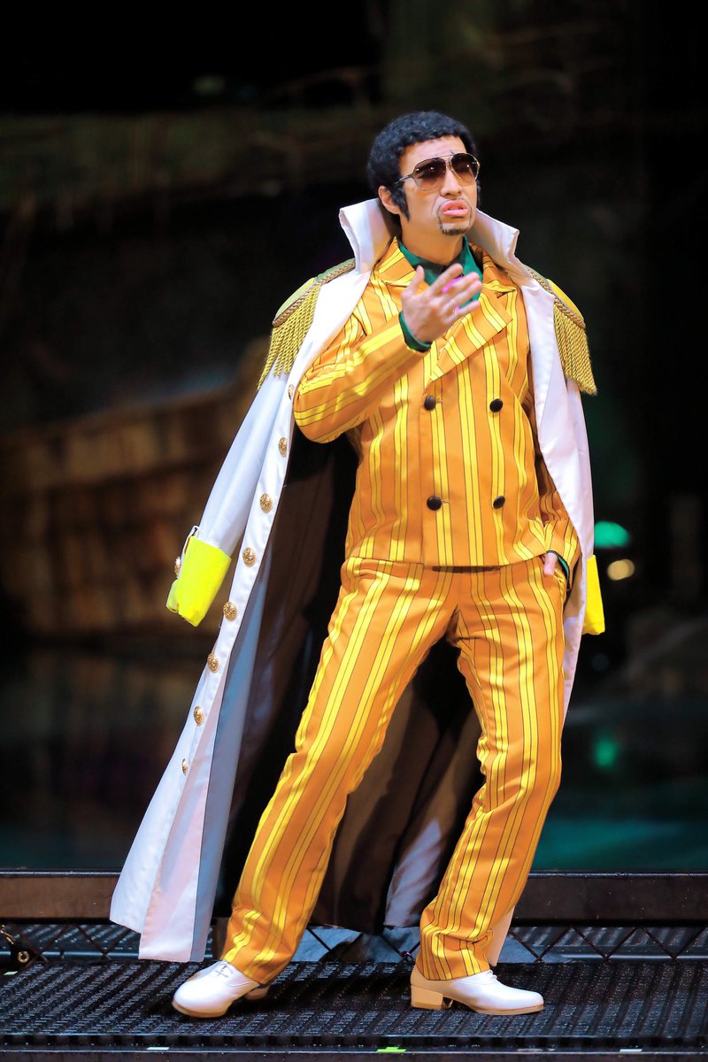 M Minami 7 15 ワンピースプレミアショー 海軍大将 黄猿 黄猿 ボルサリーノ ユニバ ユニバファン Usj ユニバーサルスタジオ ユニバーサルスタジオジャパン ワンピース ワンピースプレミアショー Usjファン