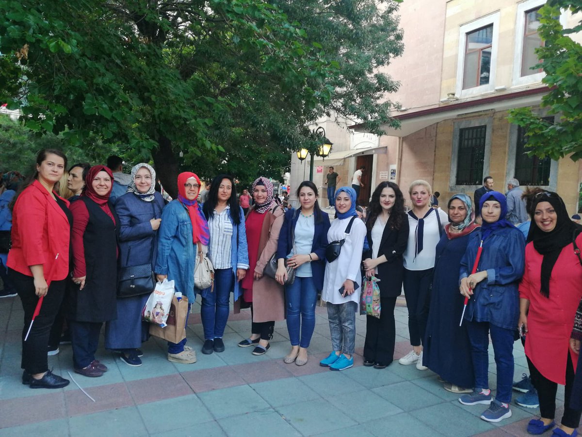akkadintepebasi's tweet photo. İlçe Kadın kolları olarak, #15Temmuz ’un yıl dönümünde vatan uğruna canını veren kahraman şehitlerimizi rahmetle, gazilerimizi minnetle anıyoruz..
#Eskişehir #Tepebaşı
#AKKadınlar
#15TemmuzDestanı 🇹🇷 https://t.co/bwjh8USy2n
