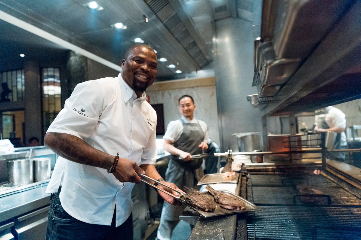 chef_bennym's tweet photo. Confidence in Your Skills and Ability will ALWAYS Look good on You,No matter where You are in the world.@rockpoolbarandgrillsydney 🇦🇺 @schickmen_sa #TheManIam #chefknowsbest #respectyourcraft #ifyouknowyouknow #cheflife #lovewhatyoudo #dowhatyoulove #sponsored https://t.co/wtxhQMHBTK