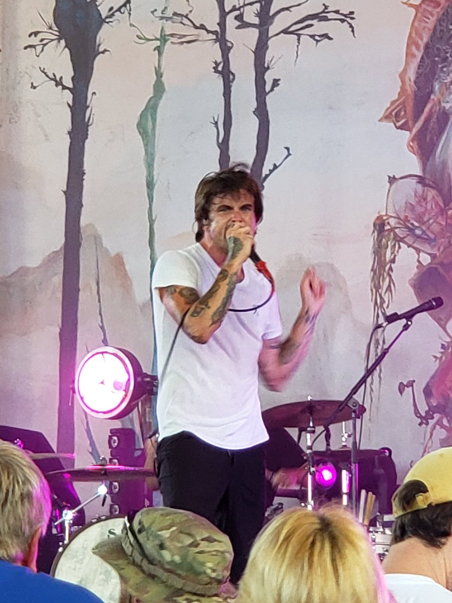 dhack1280's tweet image. I have not once witnessed a bad  @AnthonyGreen set. Ever. No such thing exists. #Indy @circasurvive