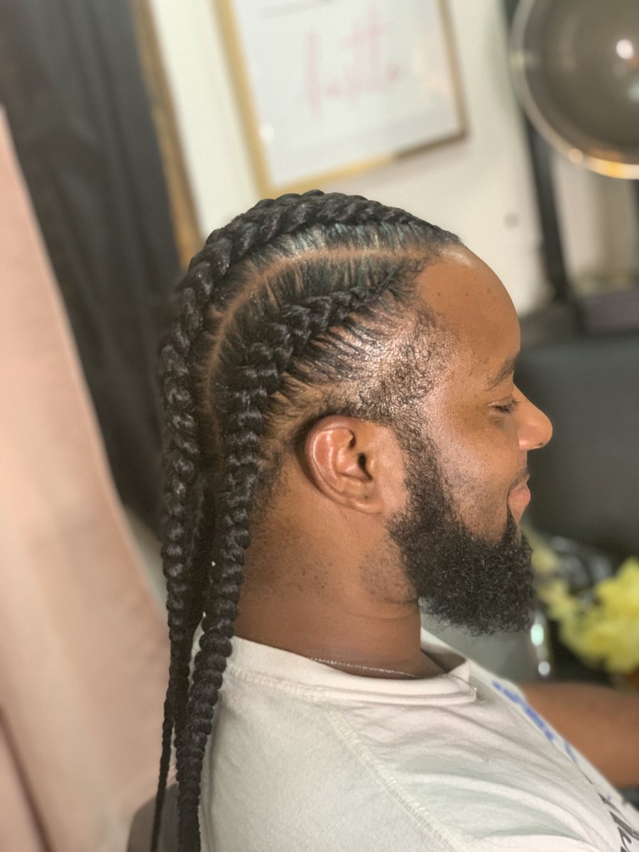 __prettyflossay's tweet image. SassySLAYY 💕
BACK IN BUSINESS 
#Feedins #straightbacks #twofeedins #braids #stylist #slay #sassyslayy