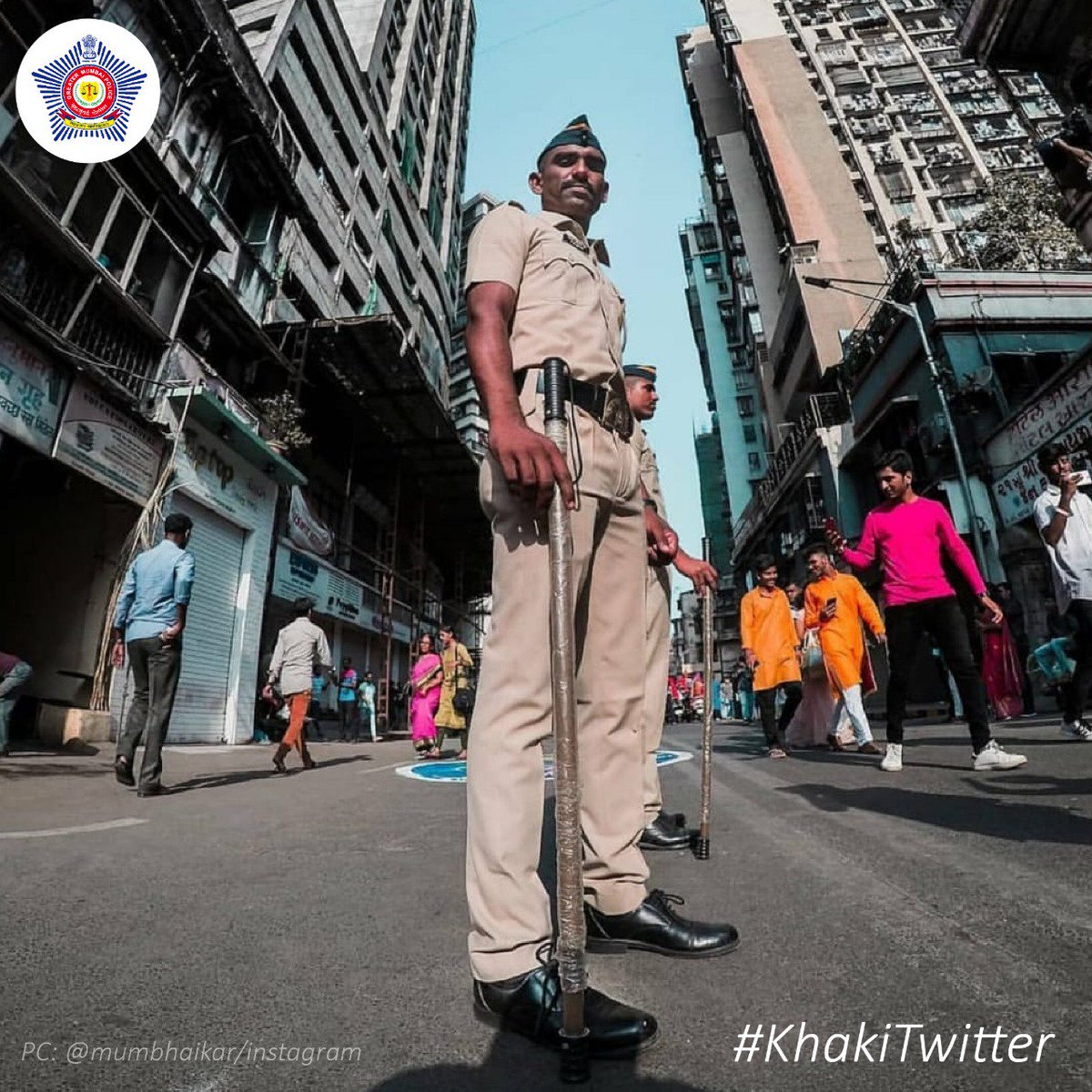 MumbaiPolice's tweet photo. Khaki has its own charm, doesn’t it? #KhakiTwitter

A shout out to all our police friends across the country, let’s share some #KhakiSwag in a uniform we all take pride in, with #KhakiTwitter Do tag fellow officers, more the ‘Khakier’ https://t.co/Lr2OU97o7Z