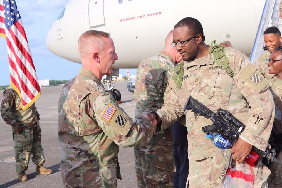 3rd_Infantry's tweet photo. No better way to end a Monday than by welcoming home more of our Soldiers from a deployment! 

#ROTM #48thIBCT #FortStewart https://t.co/eNS5adBWZT