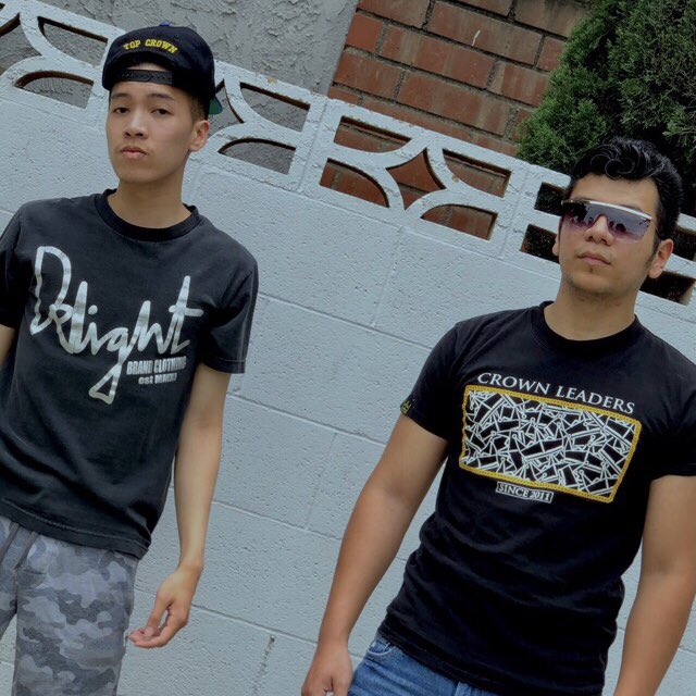 TonyLuu's tweet photo. Crew solid 🤙👑 #DelightBrand #TopCrown https://t.co/FTXkNzG24K