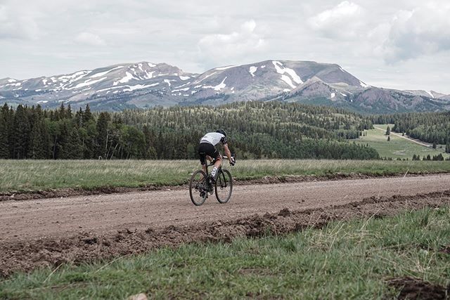 alexgrantmtb's tweet photo. One of my favorite π·βs from the weekend courtesy of @kdayracing / @hyperthreads πππ #crusherinthetushar #tusharmountains #gravelcycling #gravelgrinder #beaver #utah #ridecannondale #topstone #irideenve #hyperthreads https://t.co/K5L3MMKDXS https://t.co/hI29HCd7Mw