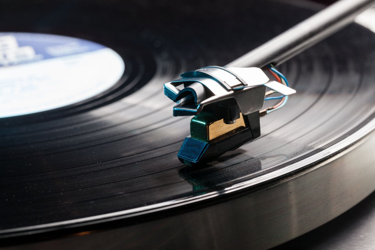 CineclairP's tweet photo. There is still a #market for old #vinyl records today, and many #people collect them.
Here, we’ve listed some of the most #expensive and valuable records ever sold!

https://t.co/I5BFIDS6m7 https://t.co/VbaBvdgAWh