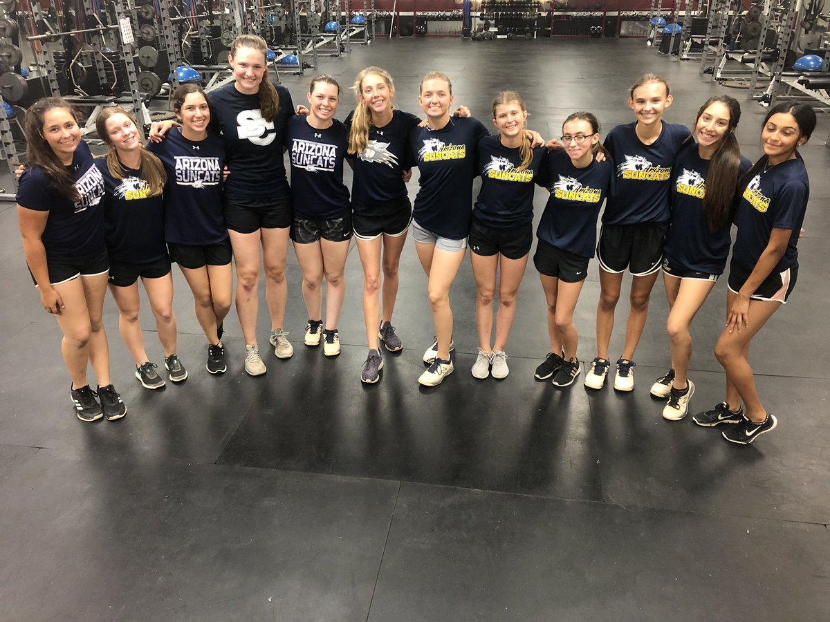RKates6's tweet photo. @arizonasuncats WOD 200 yds jogging, 100 yd toe walking, 100 yd heel walking 200 yd arm swings fwd/bkwd. 2 min shoulder matrix with 3-5 lbs, worlds greatest stretch walking 50 yds, 2 min swimmers curls, bench hamstring stretches, side lying hip matrix and 250 abdominal crunches. https://t.co/etjAOZ7mRc