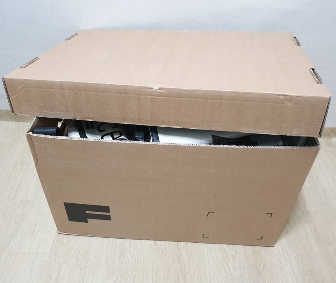 beerobo3's tweet photo. จ่ายเท่าไหร่ ถึงได้ยกลัง....🙇‍♀️🙇‍♀️ มันมีขายหลายใบซะที่ไหนกัน!! #ชอบก็คือใช่💛💛💚💚❤❤🧡🧡 https://t.co/REEFLG7c9a