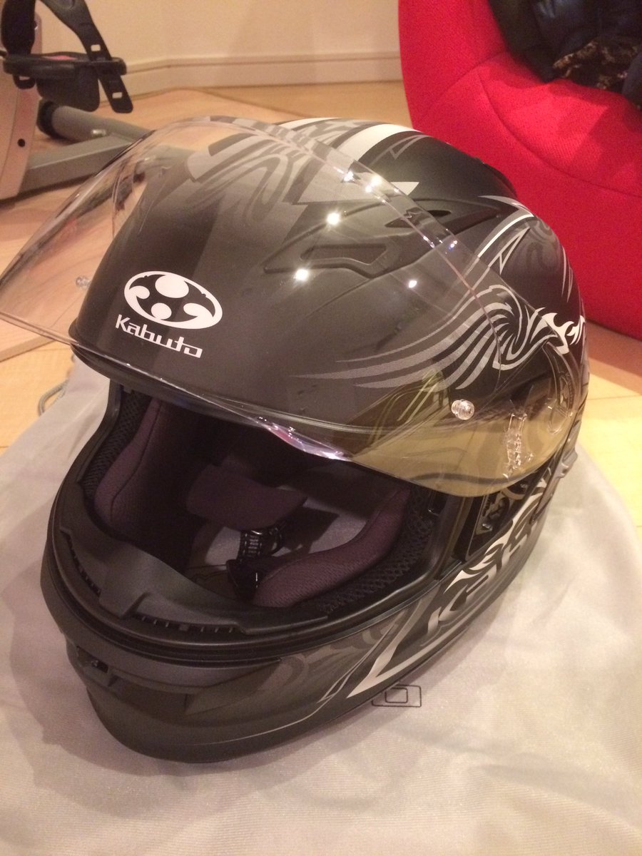 bike_06's tweet image. うん
買っちまったなぁ…。
今夜抱いて寝ます。
#OGK #カブト #KAMUI2 #ヘルメット
