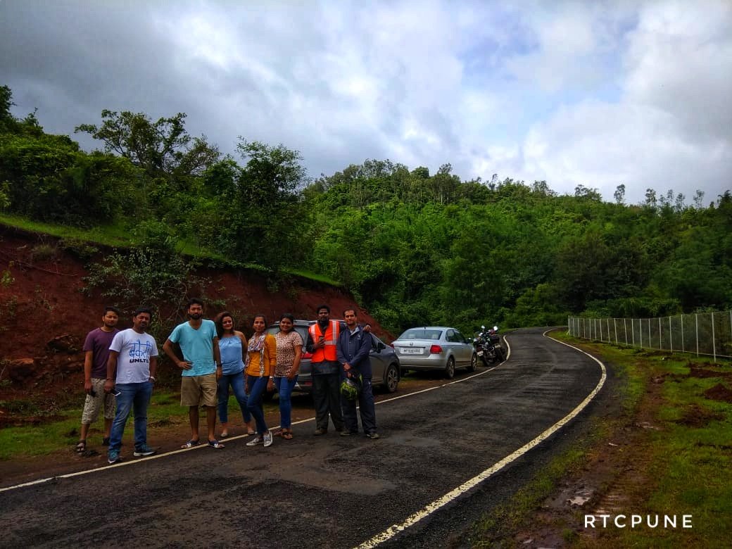 TheIndianRTC's tweet photo. Snaps from #RTCPune's Sunday Sprint to #MadheGhat chasing water-falls!
A casual drive exploring the beauty of Madhe Ghat in this beautiful #Monsoon season. The folks enjoyed fresh bhajia and chai in the rain, the perfect combo!
#Pune #Roadtrip #weekend https://t.co/0eAvmuQCeh