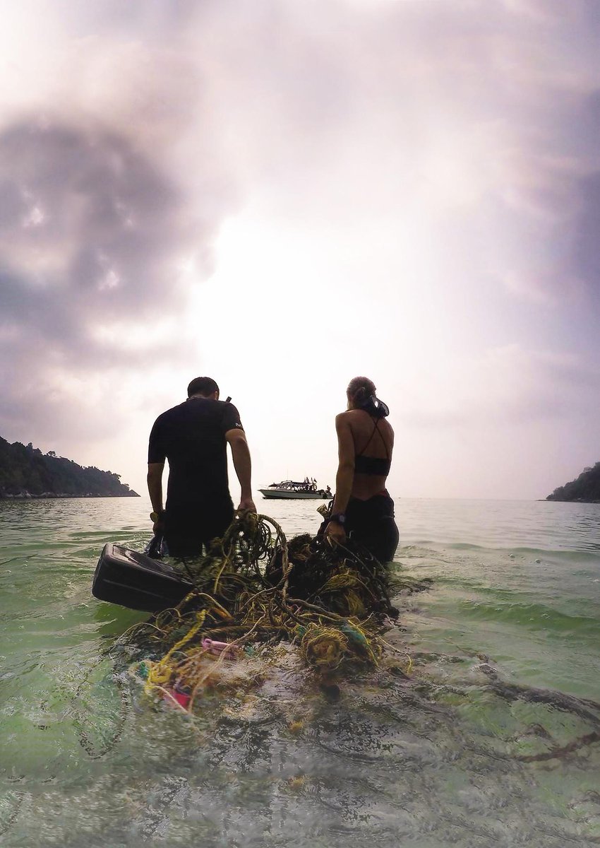 PADI's tweet photo. What are you doing to reduce your plastic waste? Comment below! https://t.co/gxht3Tw5QZ