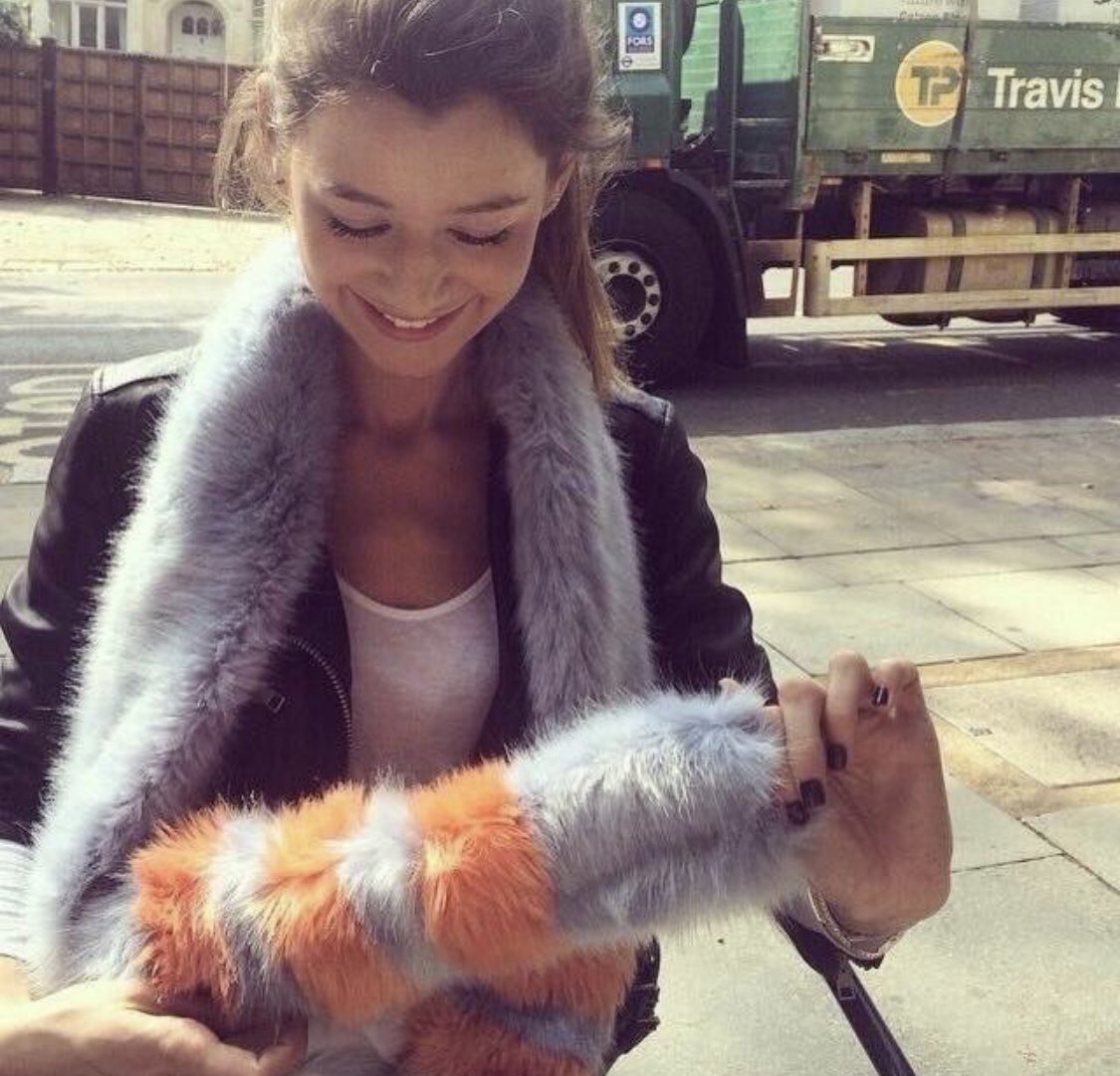 Happy Birthday to Eleanor Calder    