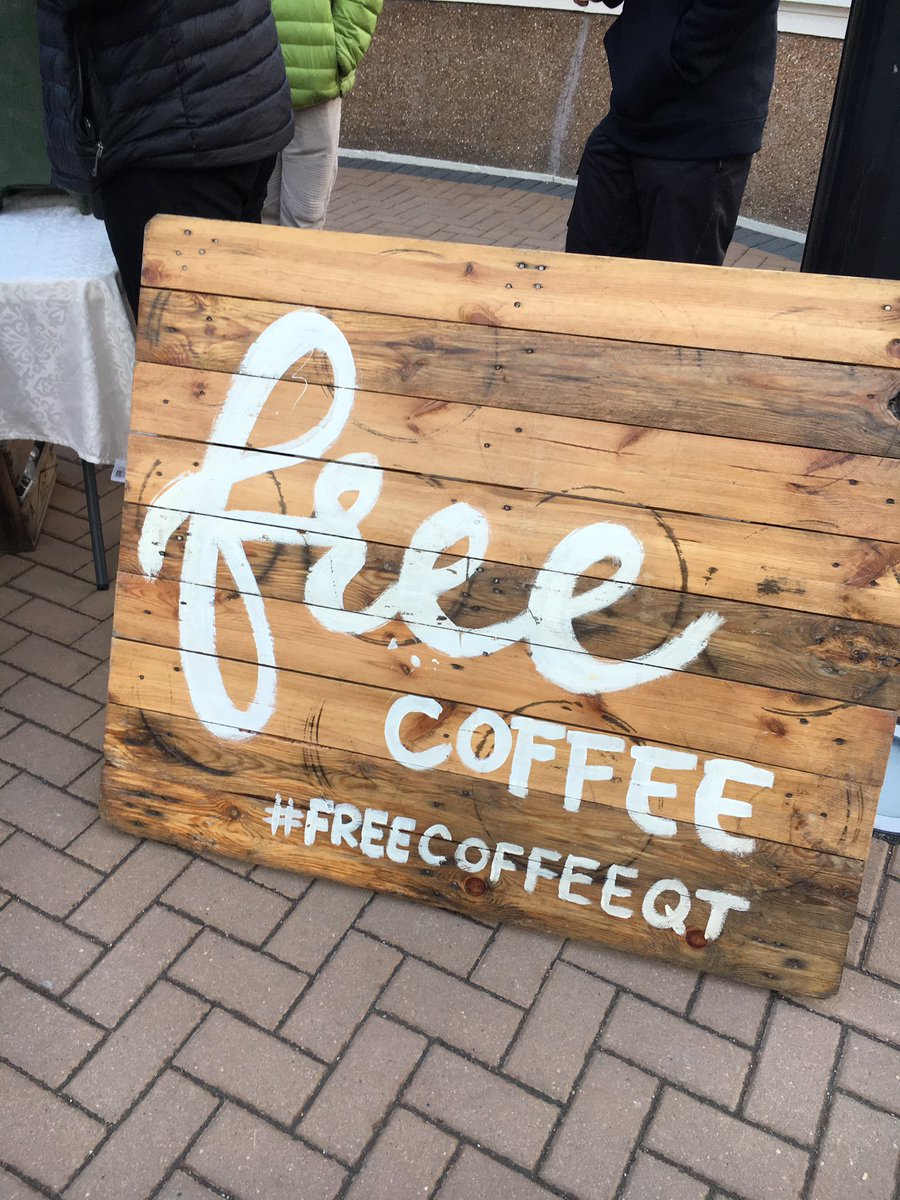 YWAMQueenstown's tweet photo. Come to downtown Queenstown for some #freecoffeeqt https://t.co/ZKHoptcAgJ