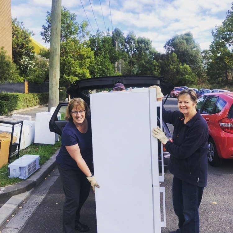 More than debt help...it's about community!

This is the awesome team from @carltondebthelp at St Judes Church delivering a donated fridge to a CAP Client in need.