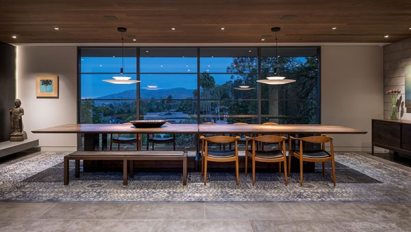 VibiaLight's tweet image. A home’s dining area is much more than a place to eat, it's where friends and family gather for special moments. Vibia elevates these spaces through sophisticated and striking lightings: soo.nr/crI0

#vibia #vibialight #vibialighting #lightingdesign #interiordesign
