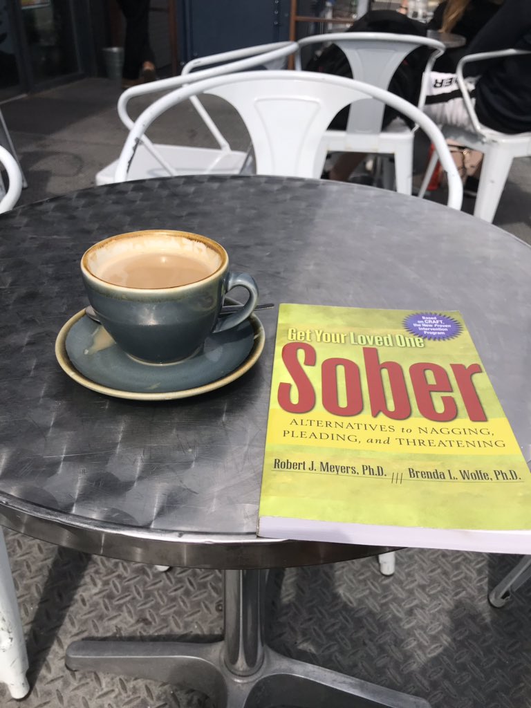 GBMC73's tweet photo. For sure the best #FlatWithe in the #Toon @GStreetSocial coupled with a little bit of #CRAFT session three research for @ScotFamADrugs #community of #practice #practitioner #workbooks 💜 Their #CRAFT #DAFT in #Scotland 🏴 Putting #Families at the #heart of the #program 🤓 #Hope https://t.co/G1nx79Px50