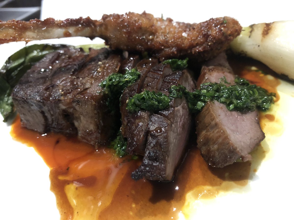 endofthebitumen's tweet photo. @NAPCOau provided it’s new branded product #FiveFoundersGrainFedBeef for the main course @CHRCouncil @CHDCorp 2019 #Farm2FineDining event together with #NogoaDorper lamb - both were superb #f2fd #eatqld @QldAgriculture @MarkFurnerMP @GailGodwinSmith @bluedogagCQ @QldFarmers https://t.co/U9vqtYC0PV