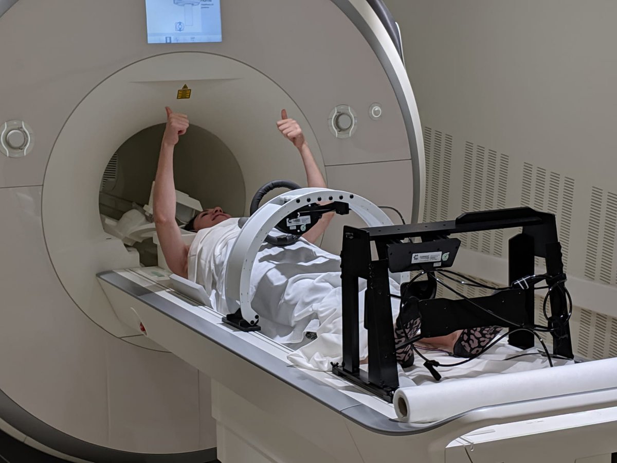 LabTavor's tweet photo. How does the #diffusivity of our #brain change while we drive and navigate? @FriedmanNaama from our lab is about to find out!
Today's happy camper: @yaelshavit5
#MRI #diffusion #neuroplasticity https://t.co/q88XHvGsfN