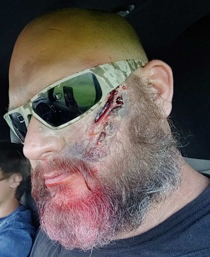 _ChrisApplegate's tweet image. Feeling a little dead
#zombie #Survivaloftheapocalypse