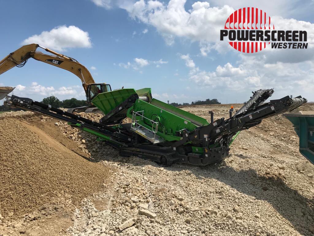 PowerscreenW's tweet image. Production is everything they say..... well look no further 🔥@Evo_Quip  Colt 1000 2 Deck Track Screening Plant Screening to 1 1/2 minus - new 5G technology takes the 13 x 5 ScreenBox to new levels #compactwithimpact #evoquip #powerscreenwestern #powerscreensales #HeavyMachinery