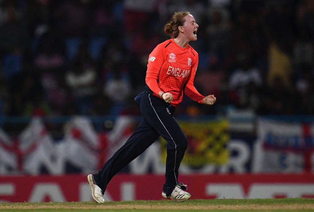 Congratulations to <a href="/kirstiegordon97/">Kirstie Gordon</a> on her maiden call-up to the England Test squad for this week's crucial Ashes clash.

READ 👉 socsi.in/f_vvOgu