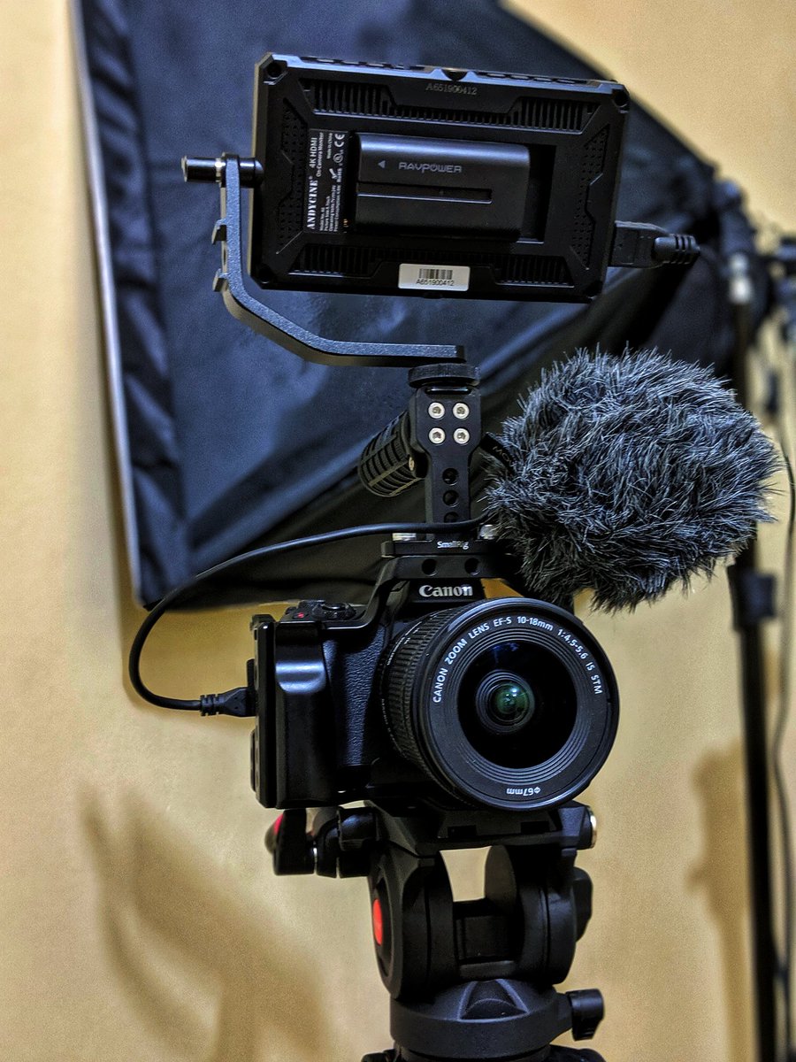 thetechsavant88's tweet image. Really love how this little rig of mines is coming together...piece by piece little by little, it&apos;s not just for YouTube..but...won&apos;t say anything more lol. Just to add that #rodewirelessgo to this setup and I&apos;m complete! 

#shotonpixel3xl
