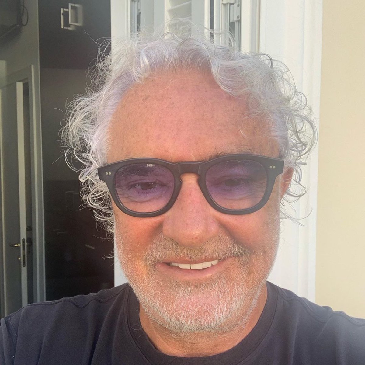 Buongiorno a tutti voi... buon lavoro...