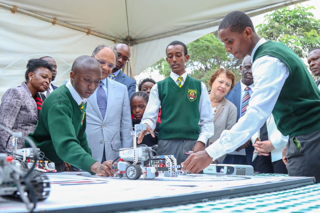 DemosCAD's tweet image. #inthenews 
Kenyan students to showcase scientific talents. Read on for more...
bit.ly/2Z4n5Vq