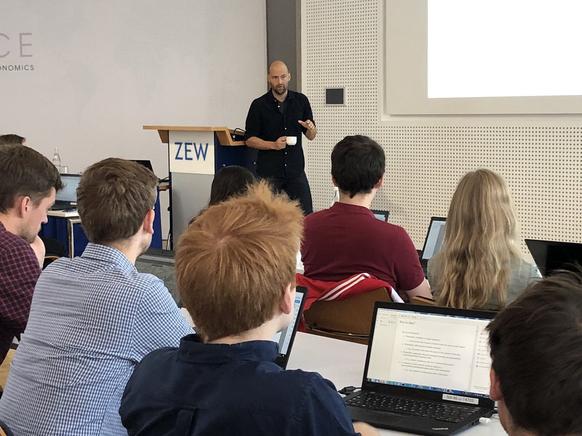 bertschek_irene's tweet image. #TextasData in #Economics | Course by Leif Anders Thorsrud from Norwegian Business School organised by @ZEW @jlugiessen |Peter Winker @licht_georg Janna Axenbeck