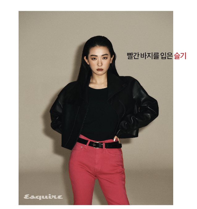 [INFO] #SEULGI is appearing in the August 2019 issue of Esquire Korea to be released July 22.

#REDVELVET <a href="/RVsmtown/">Red Velvet</a>
m.yes24.com/Goods/Detail/7…