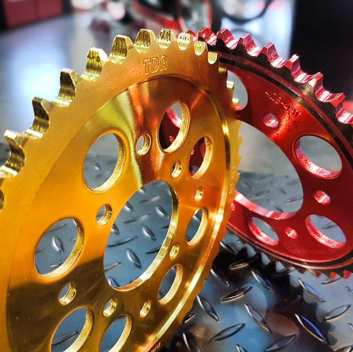 TDR_RACING's tweet photo. Rear Sprocket TDR made with tough material for maximum power transmission and precisely engineered to allow smooth and perfect channeling of torque. - https://t.co/VCujm0TcVk
.
#HighPerformanceWheelSystems #Handling #WheelSystems #Sprocket #OneTeamStore https://t.co/dilvQ5zavn